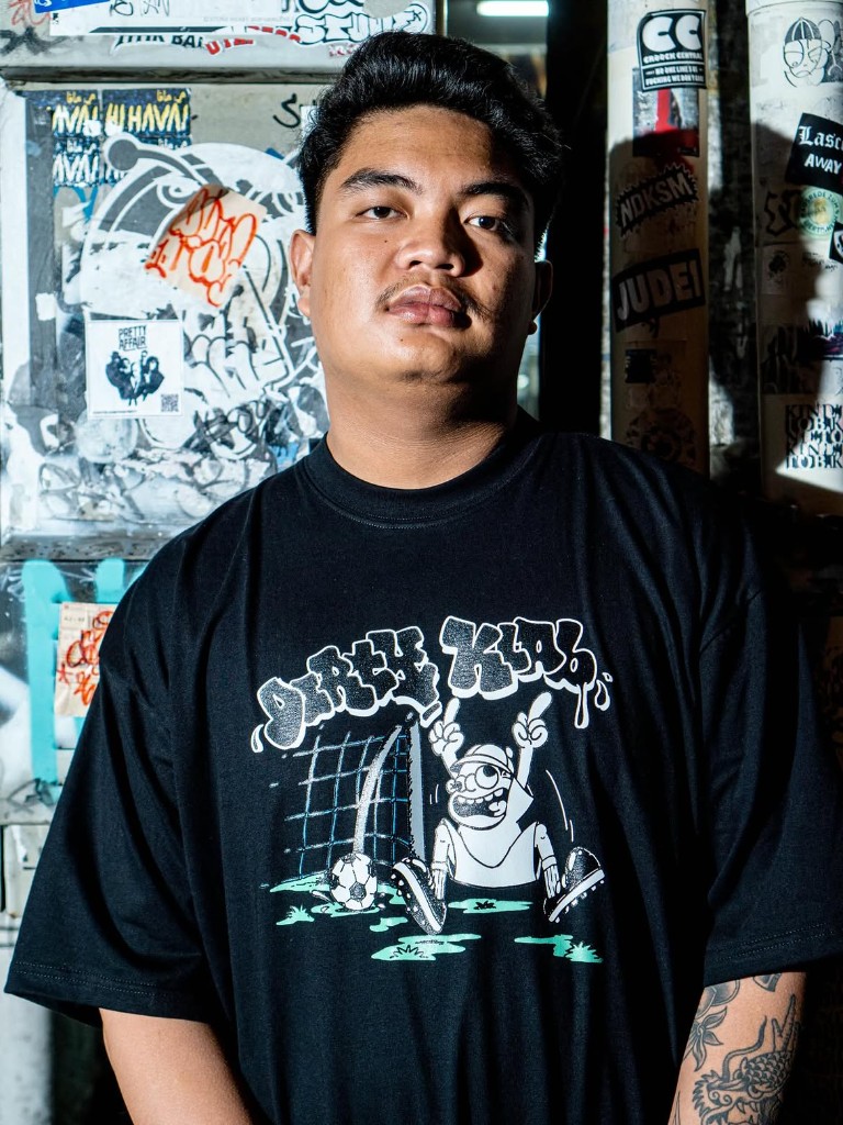 DAZE Planet Black Tee — lookbook DIRTY KLAB
